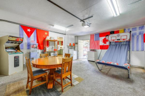 Family-Friendly Clovis Home with Gas Grill and Patio!